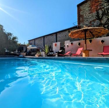 Le Cèdre 1830 Maison d'hôtes de charme et spa