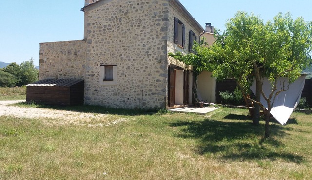 Le cabanon cottage in the heart of the valley