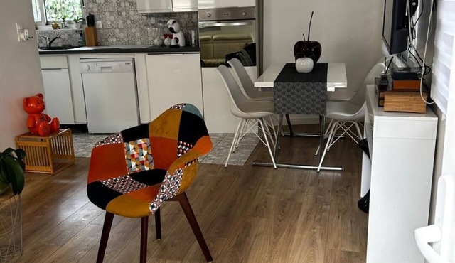 Le cabanon du Cannet.charming, fully-equipped two-room apartment close to amenities.