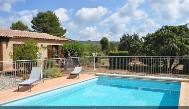 Le Cade, house for 6/8 with aircon and private pool