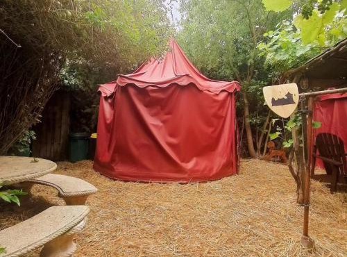 Le Camp du Chevalier, hébergement insolite près du zoo de Beauval et des châteaux de la Loire