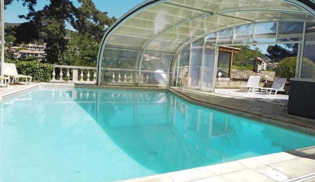 Le Castellas, sleeps 7, wooded grounds, private pool