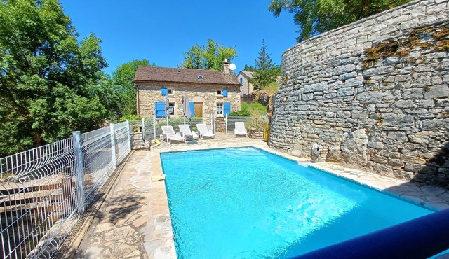 Le Cazal, Gîte de France 4 épis, private heated pool