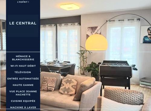 Le Central - Vue Place Jeanne Hachette