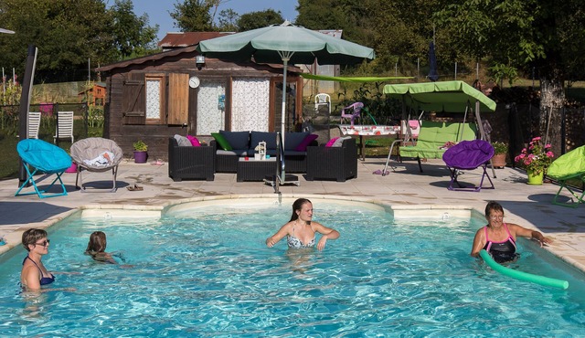 Le Cerisier old stone house