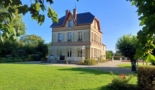 Le Château des Bordes