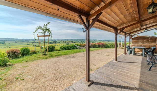 Le Chalet Brionnais - Grand Jardin