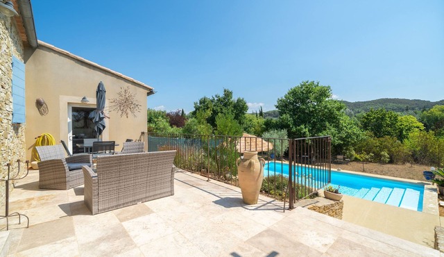 Le Chant des Cigales - Climatisé, piscine partagée