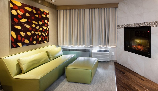 Le Chabrol Hotel & Suites