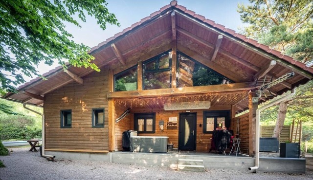 Le Chalet des Buch with Spa * Terrace * Parking * Wifi