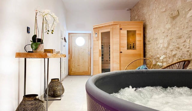 LE CHALET DES LONES (Gîtes and SPA)