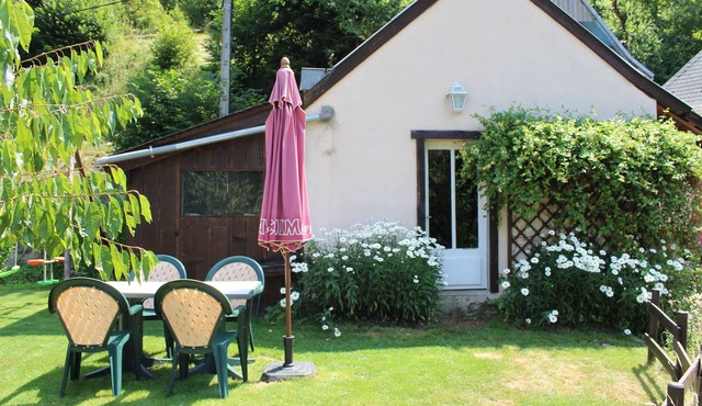 Le Chalet - Gîte Pour 2 Personnes Avec Jardin à Bethmale