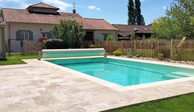 Le Chant des Oiseaux : Piscine Privée, Wifi, Animaux Bienvenus, Jardin - FR-1-616-236
