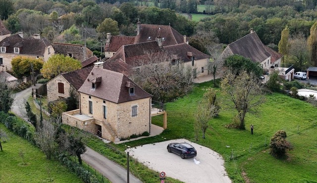Le Chant des Verdiers. Maison en Pierre Restaurée Avec un Cadre Exceptionnel