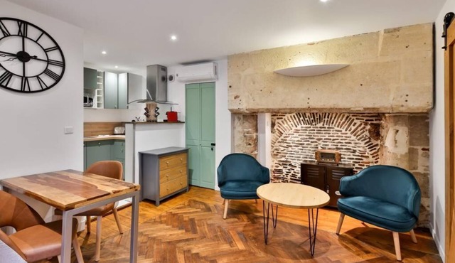 Le Charmant: Elegance and History at the foot of the Cathedral