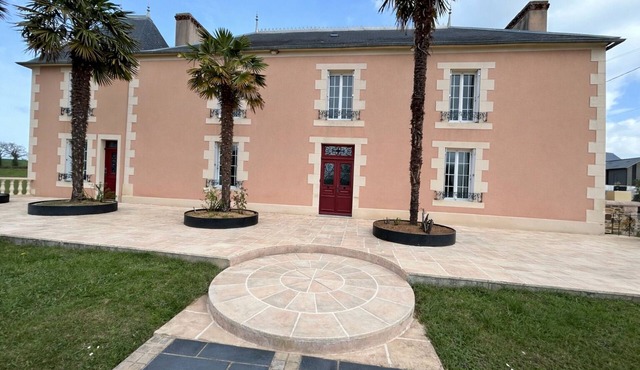 Le Chat Rouge, house with swimming pool