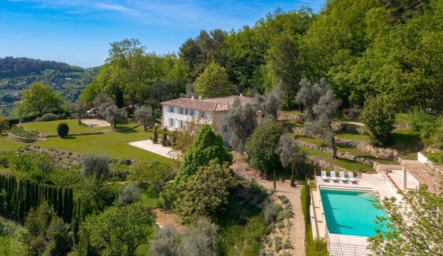 Le Chateau des Cigales