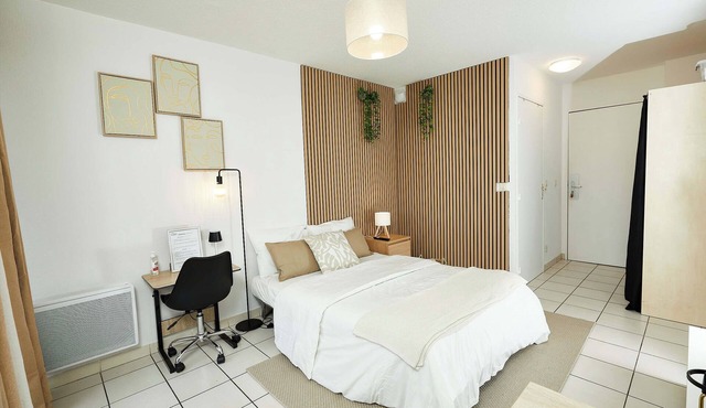 Le Chic Urbain *Hospitals/Faculty* Free parking