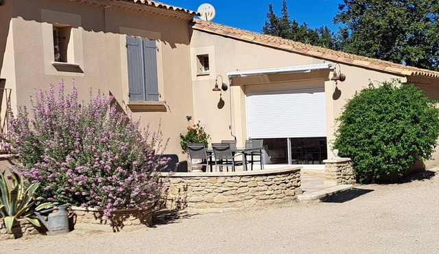 Le Chinaillon, holiday appartment in Saumane de Vaucluse, near facilities
