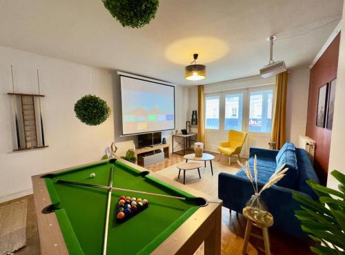 Le Ciné-Billard du Quai de la Gare-Parking-Balcon