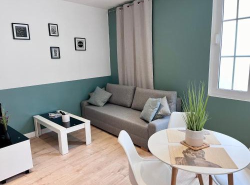 « Le City » proche aéroport CDG, Parc Astérix, Disney,