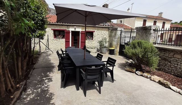 Le Clos Saint Martin De Juillers