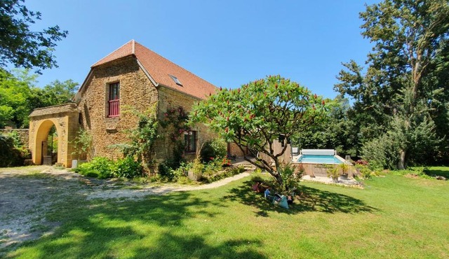 Le Clos d'Ô Les Rapiettes maison proche Sarlat avec piscine privée