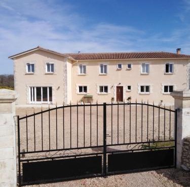 Le clos de bourdeilles chambre 3 avec wifi