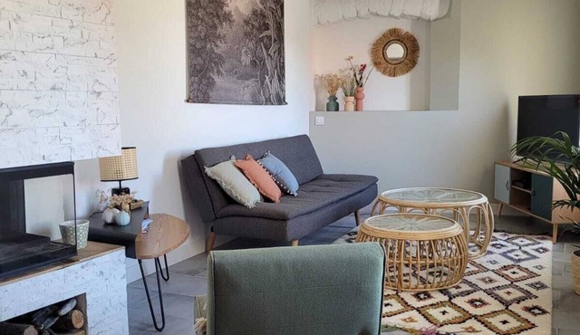 Le Clos de l'Amandier - Village house 10 minutes from the Avignon Festival