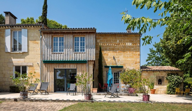 Le Clos de la Capelle – Charm & Comfort in Libourne, Private Garden and Spacious Areas for 8 People