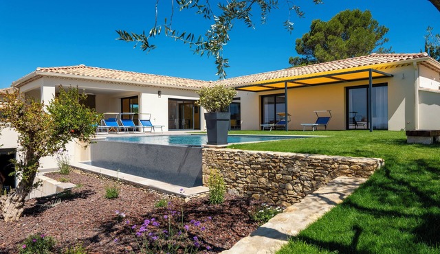 Le Clos de la Borie - luxury villa with pool, near Mont Ventoux