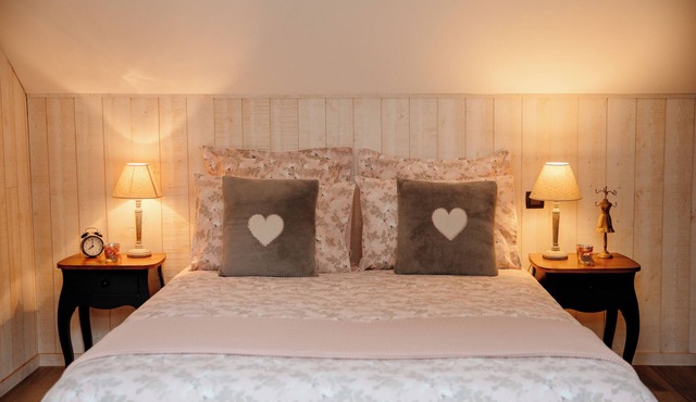 Le Clos de la Roche is located 19 kms south of Rennes, Chambre Bretillienne