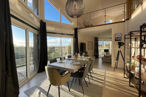 Le Clos des Cigognes - Architect-designed house near Omaha Beach