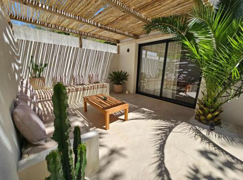 Le Clos des Délices - Love Room - Chambre avec spa, terrasse et parking privatif