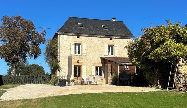Le Clos des Noyers, 100m2, 3bedroom gîte in the heart of the Périgord Noir region