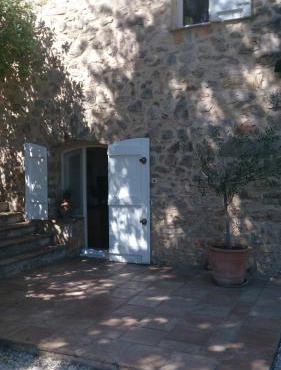 Le Clos sous le chemin