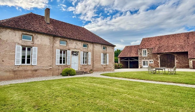 Le Clos Vert de la Chouette d'Or maison familiale 6 chambres au cœur de l'Auxois