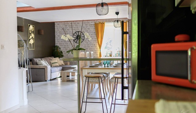 Le Cocon: between city and nature, overlooking the lake, ideal for families and professionals