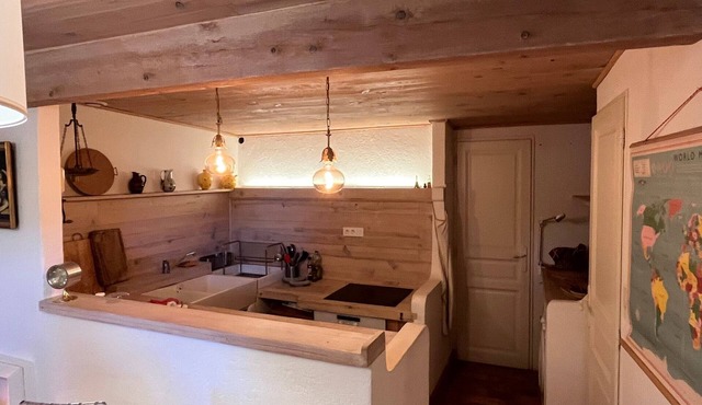 Le Cocon – Cozy Village House with Mountain Views