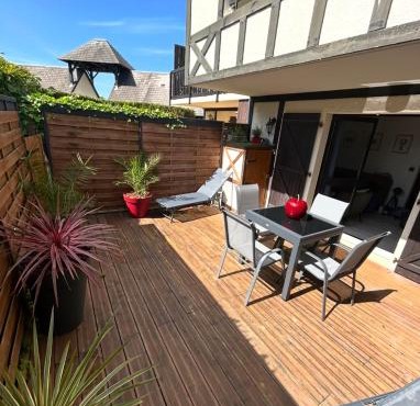 Le Cocon De Cabourg avec terrasse, piscine et tennis