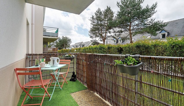 “Le Cocon De Laurence” Apartment with Private Terrace and Wi-Fi