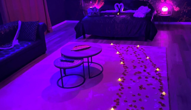 Le Cocon Dorénuit en Amoureuxlove Room
