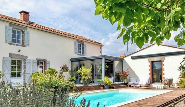 Le Cocon La Portelière -Heated pool & billiards