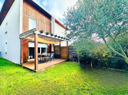 LE COCON - Maison Calme avec Jardin et Parking