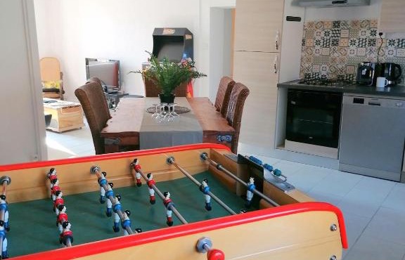 LE COCOON D'ANNABELLE - JOLIE MAISON avec JEUX ET GRAND JARDIN