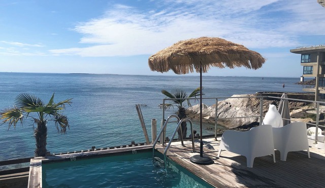 LE CONQUET - Villa with stunning sea view, swimming pool overlooking the ocean