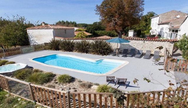 Le cottage - family gîte for 9 between countryside and ocean