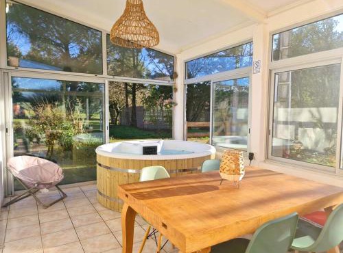 Le Cottage Bien-Etre Jacuzzi Piscine Chauffée Privée du Tarn entre Toulouse et Albi & Les Cottages du Tarn