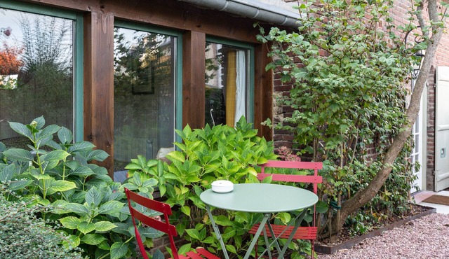 Le Cottage de La Maison Saint Léonard | Lovely Shared Garden in the Heart o