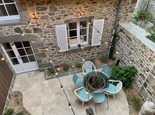 LE COTTAGE Gîte charmant au pied du Château